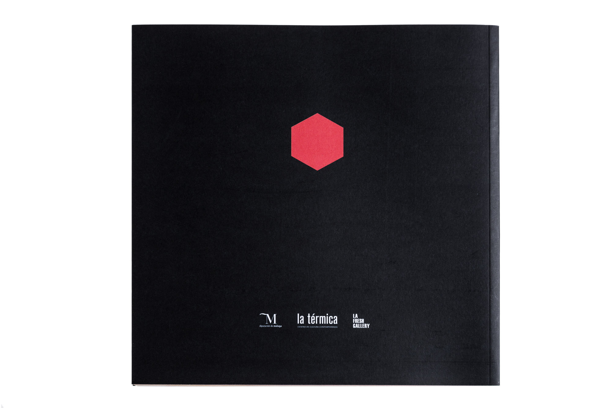 Cubierta trasera catálogo exposición Bad Taste. Cultura Basura. Trópico de Cáncer